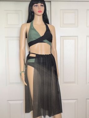 Adisputent Color Block Two-Piece Bathing Suit